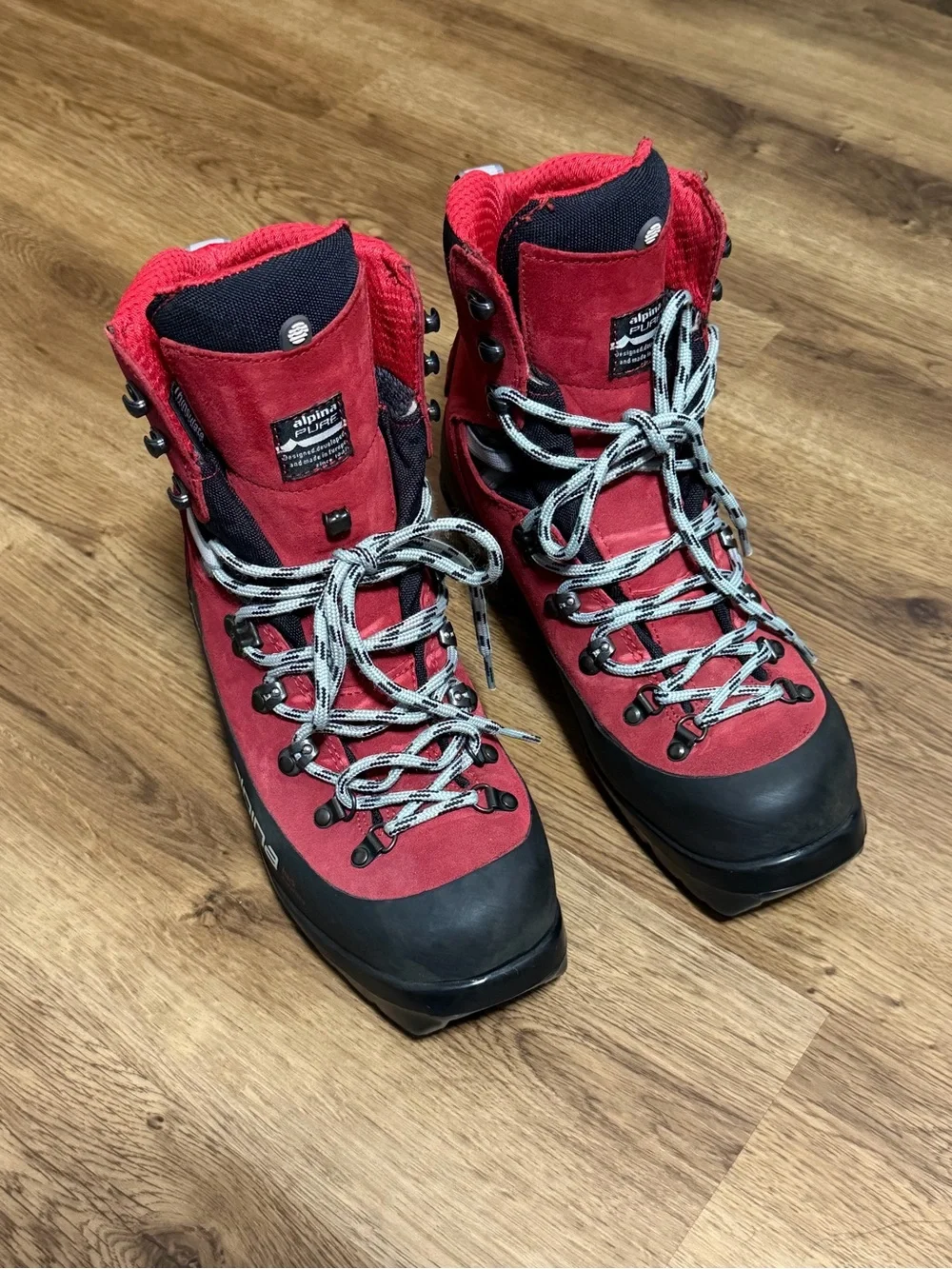 Alpina Men's Red Backcountry Hiking Boots size 9